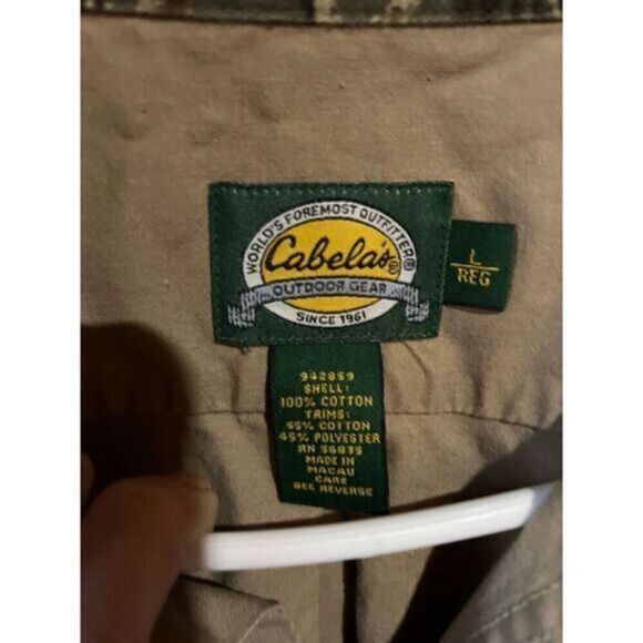 Cabela's Hunting Shirt Tan with Camo Patches Outdoor Button‎ size Large - Picture 6 of 7